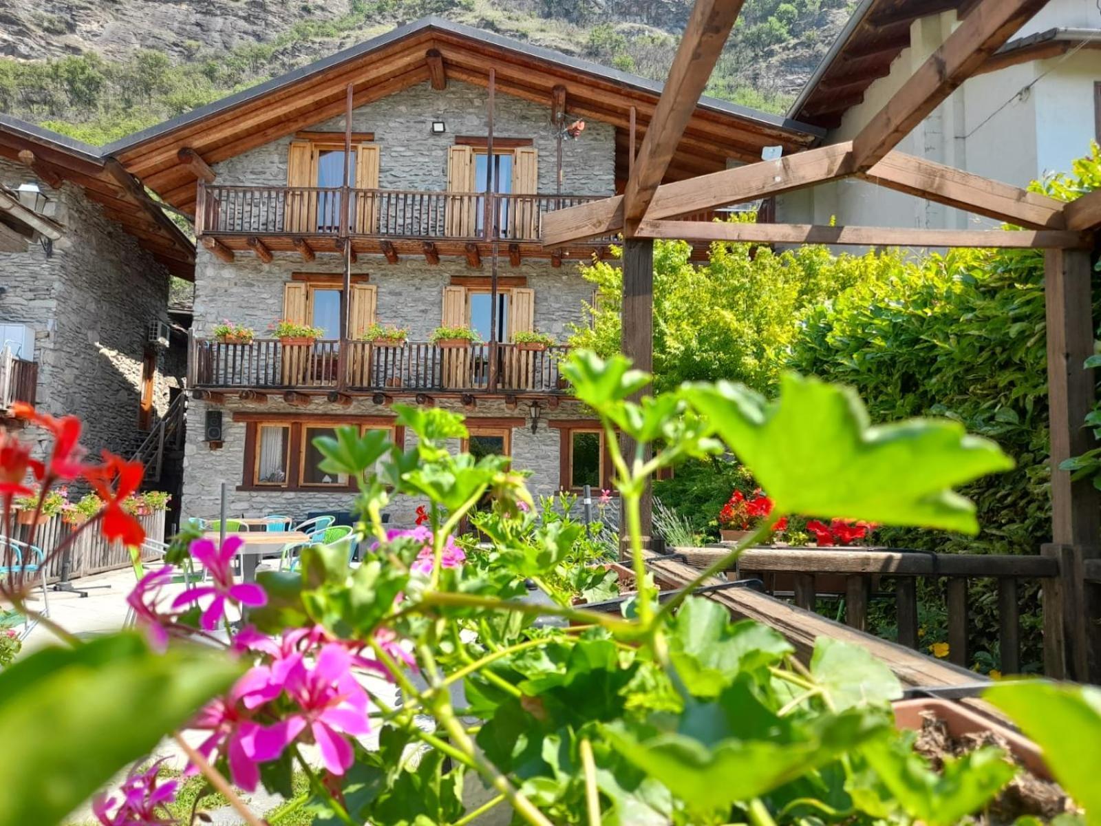 Agriturismo Al Pra Di Muriet Susa Exteriör bild